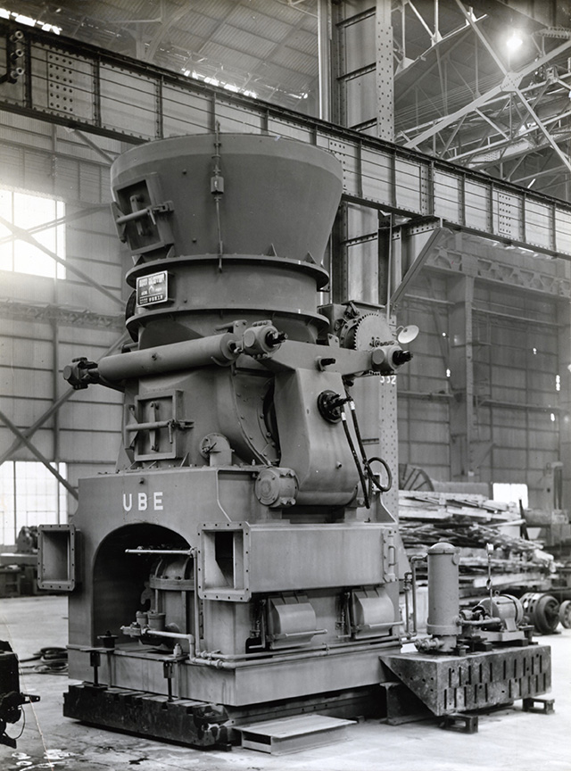 UBE-LOESCHE Mill No. 1 delivered to Ube Nitrogen Plant with reduction gear No. 1, 1958