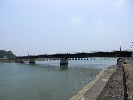 完成した新琴川橋