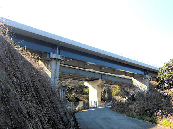 古田橋(上り線:115.5m)