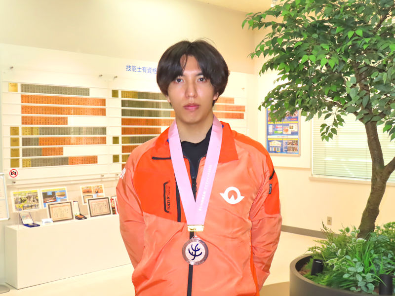 銅賞を受賞した岩本選手